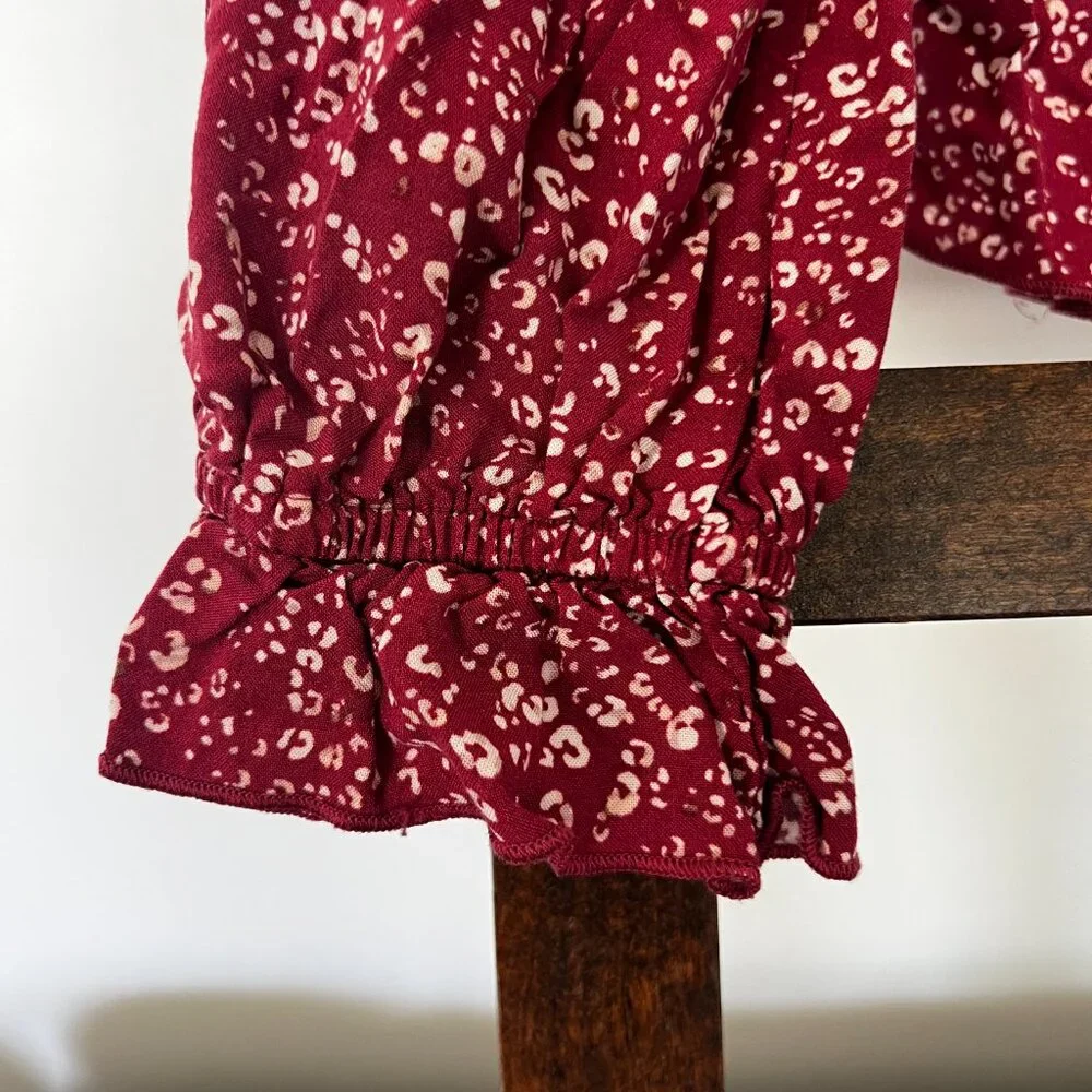 Flowy Ruched Top - Picture 2 of 5